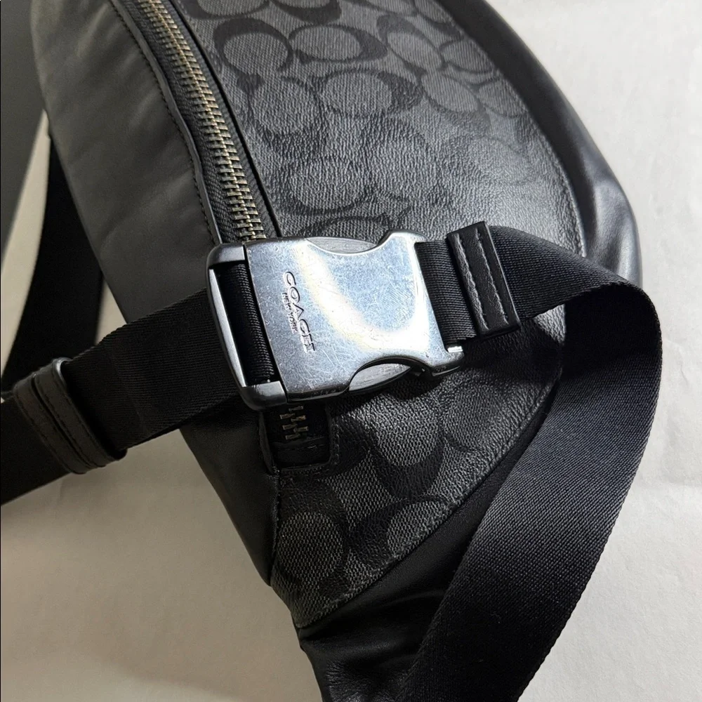 Coach Black and Gray Men's Belt Bag - Picture 2 of 4